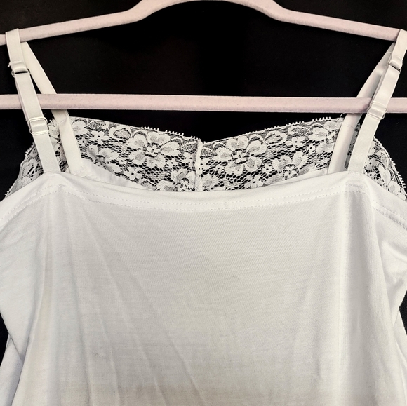 never worn lace dress slip or night gown, very light weight - Picture 3 of 4